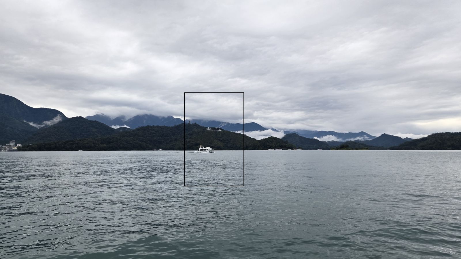 Có thể là hình ảnh về thuyền, thủy phi cơ, hồ và Làng chài Camogli